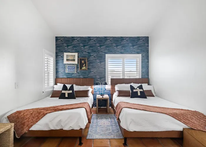 Newly Renovated, Water Views, 2 Bd Apartment