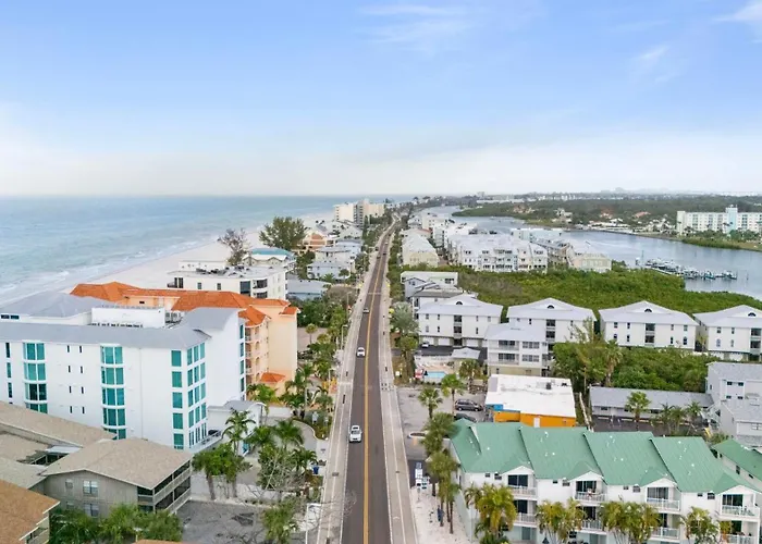 Newly Renovated, Water Views, 2 Bd Apartment